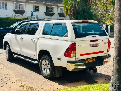Picture of Toyota Hilux 2017
