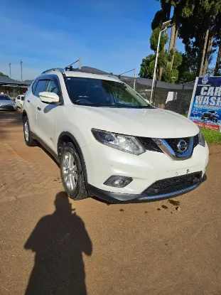 Picture of Nissan Non hybrid 2016