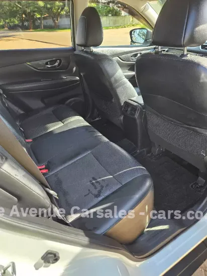 Picture of Nissan Non hybrid 2016