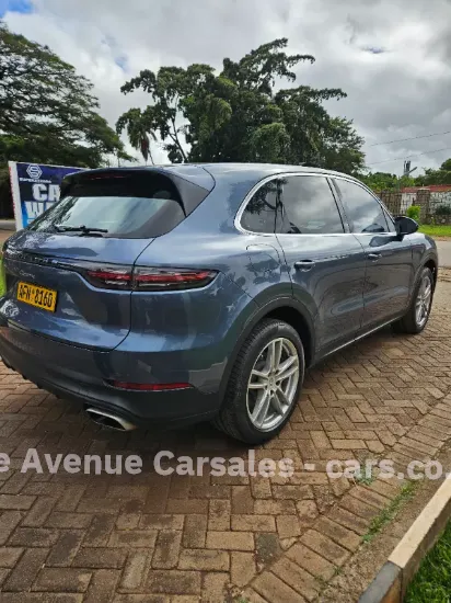 Picture of Porsche Cayenne 2018