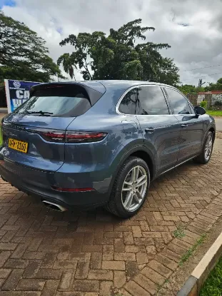 Picture of Porsche Cayenne 2018