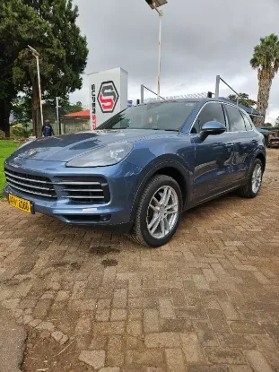 Picture of Porsche Cayenne 2018