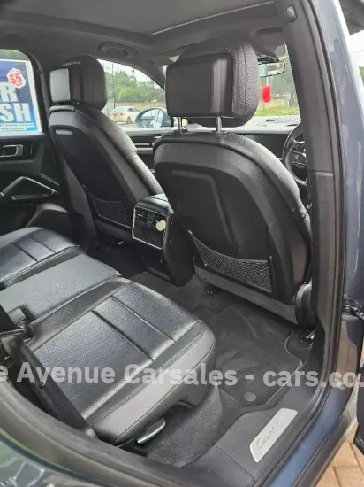 Picture of Porsche Cayenne 2018