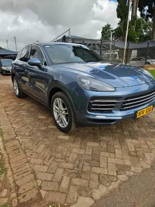 Picture of Porsche Cayenne 2018