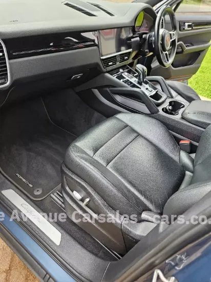 Picture of Porsche Cayenne 2018