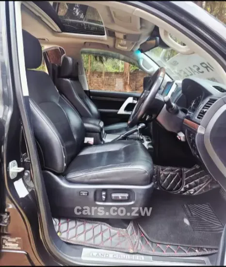 Picture of Toyota Land Cruiser 2022
