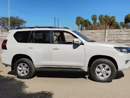 Picture of Toyota Prado 2017