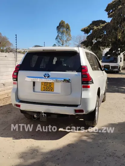 Picture of Toyota Prado 2017