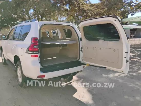 Picture of Toyota Prado 2017