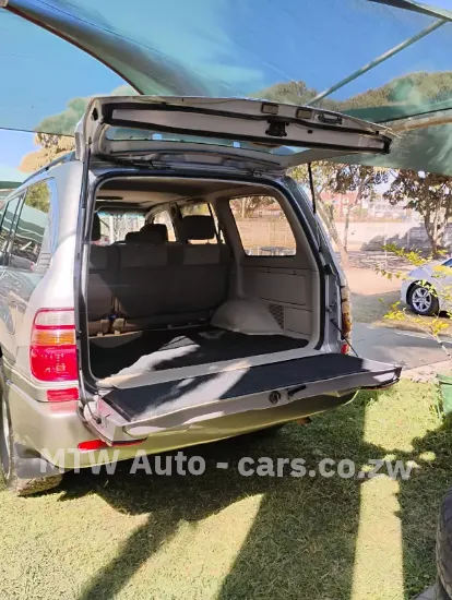 Picture of Toyota Land Cruiser 2000