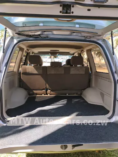Picture of Toyota Land Cruiser 2000