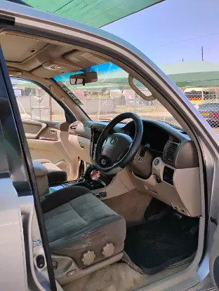 Picture of Toyota Land Cruiser 2000