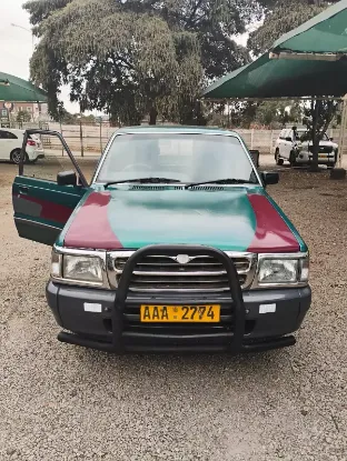 Picture of Mazda B2500 1997
