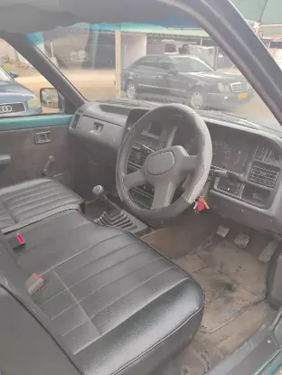 Picture of Mazda B2500 1997