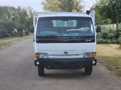 Picture of Nissan UD40 2014