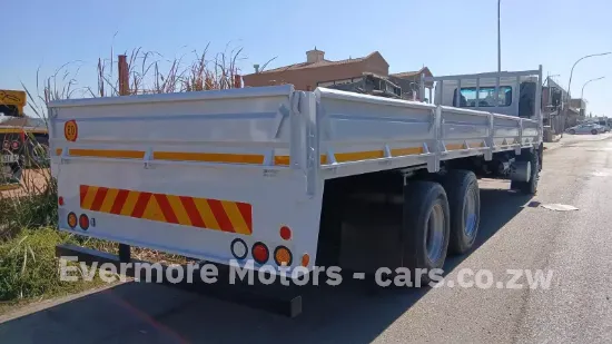 Picture of Nissan UD 70 2019