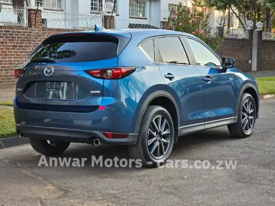 Picture of Mazda CX-5 2017