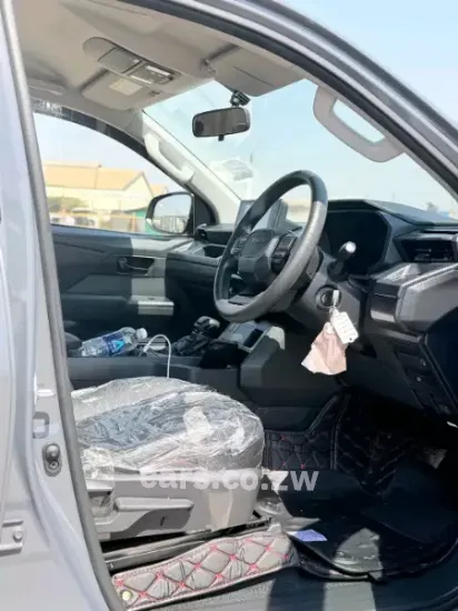 Picture of Toyota Hilux 2026