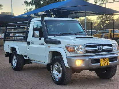 Picture of Toyota Land Cruiser 2015