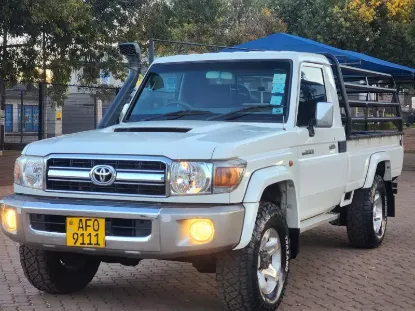 Picture of Toyota Land Cruiser 2015