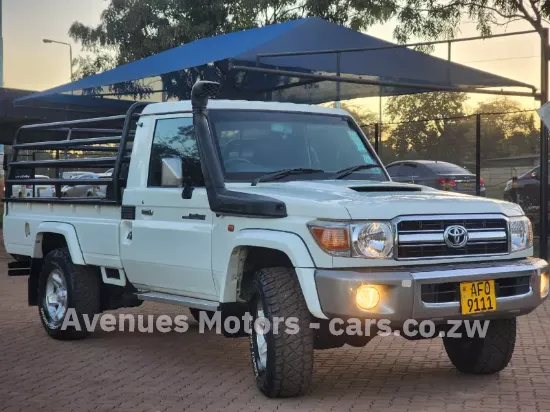 Picture of Toyota Land Cruiser 2015