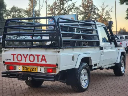 Picture of Toyota Land Cruiser 2015