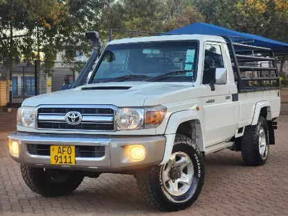 Picture of Toyota Land Cruiser 2015