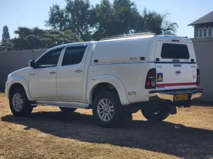 Picture of Toyota Hilux 2013