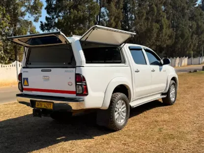 Picture of Toyota Hilux 2013