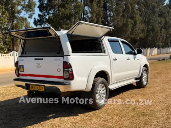 Picture of Toyota Hilux 2013