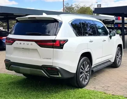 Picture of Lexus LX 2024