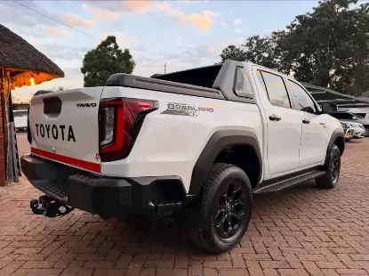 Picture of Toyota Hilux 2026