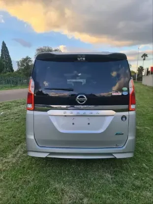 Picture of Nissan Serena 2016