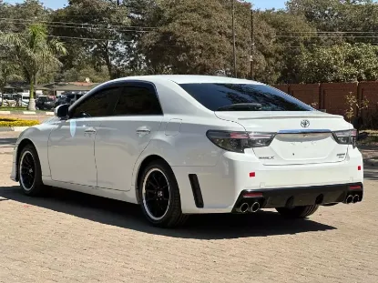 Picture of Toyota Mark x 2018