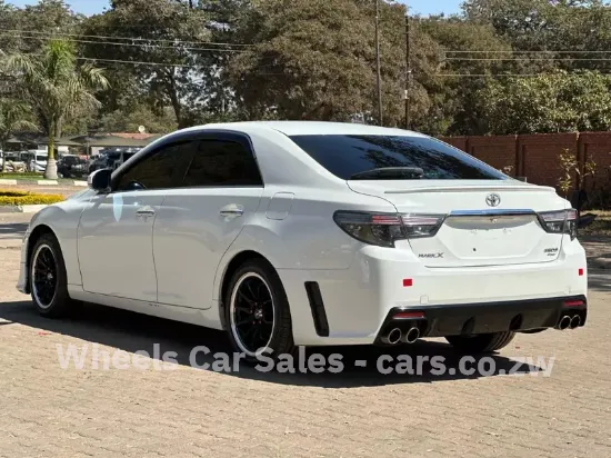 Picture of Toyota Mark x 2018
