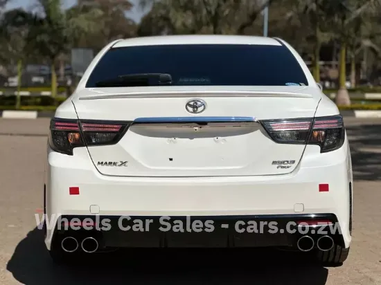 Picture of Toyota Mark x 2018