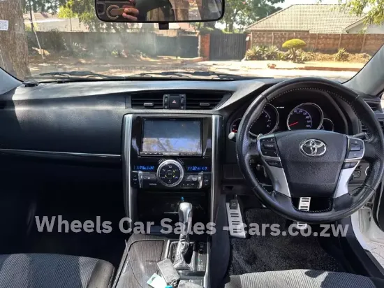 Picture of Toyota Mark x 2018