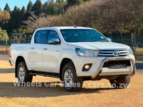 Picture of Toyota Hilux 2017