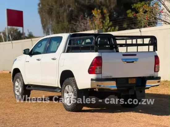 Picture of Toyota Hilux 2017