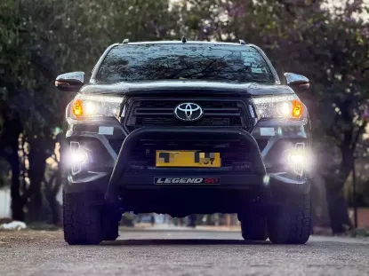 Picture of Toyota Hilux 2020