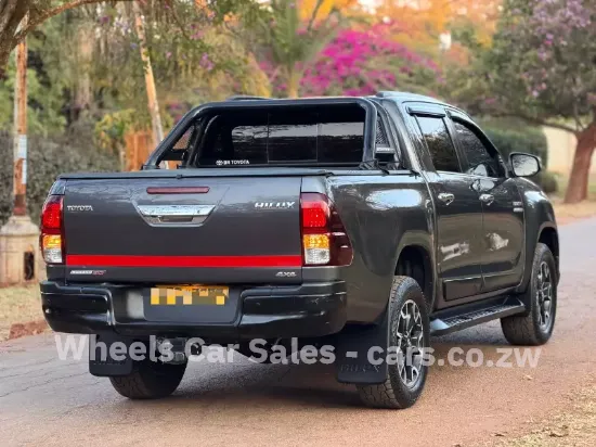Picture of Toyota Hilux 2020