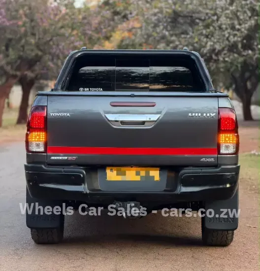 Picture of Toyota Hilux 2020