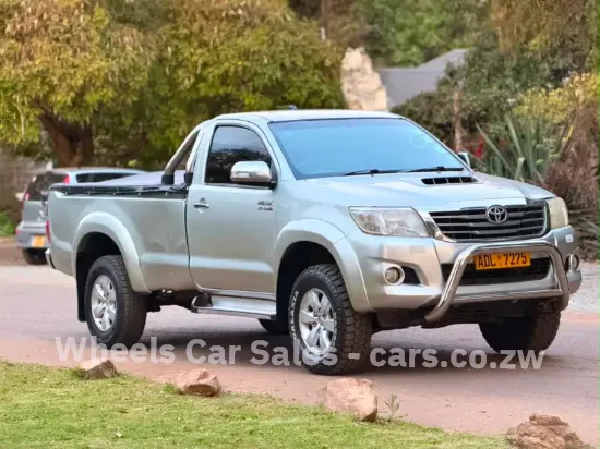 Picture of Toyota Hilux 2013