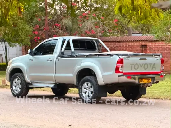 Picture of Toyota Hilux 2013