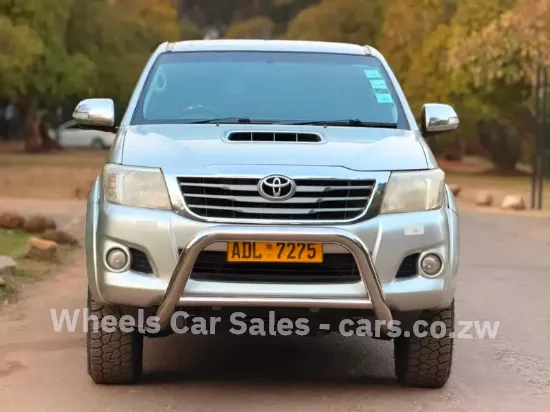 Picture of Toyota Hilux 2013