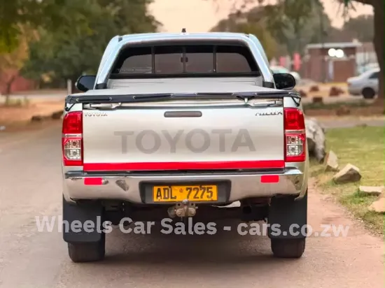Picture of Toyota Hilux 2013
