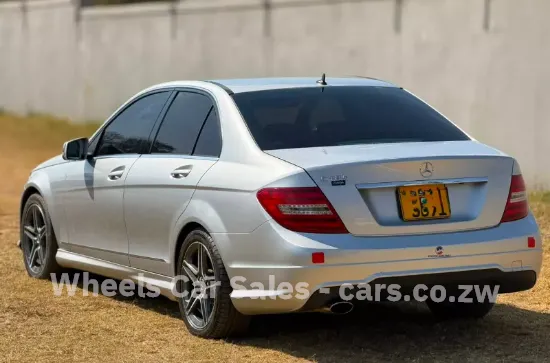 Picture of Mercedes Benz C-Class 2014