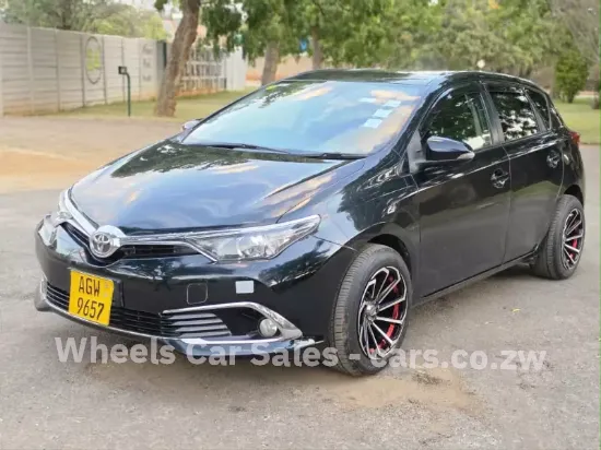 Picture of Toyota Auris 2016