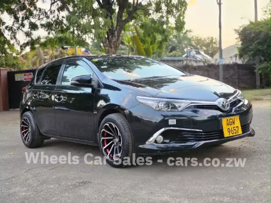 Picture of Toyota Auris 2016