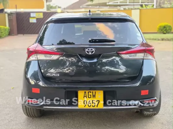 Picture of Toyota Auris 2016